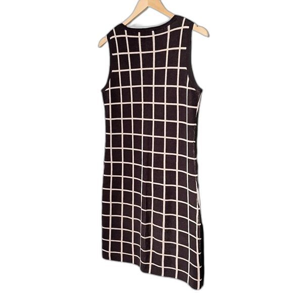 Adrienne Vittadini Sweater Knit Dress Gray Cream Windowpane Plaid Size Medium - Picture 10 of 11